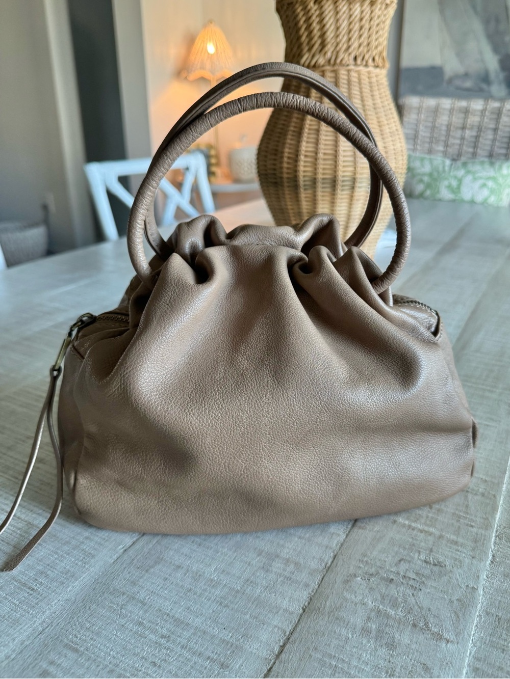 HOBO International Darling Leather Slouchy Satchel Bag Taupe Top Handle - Picture 4 of 13